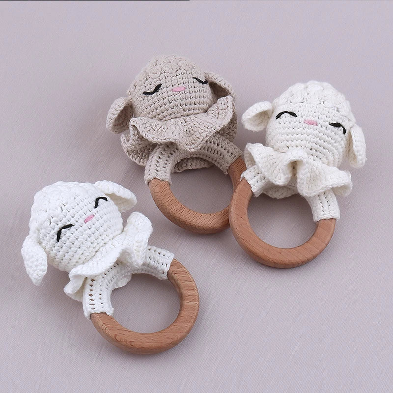 1Pc Wooden Crochet Bunny Rattle Toy Wood Ring Baby Teether Rodent Baby Gym Mobile Rattles Custom Name Educational Toys