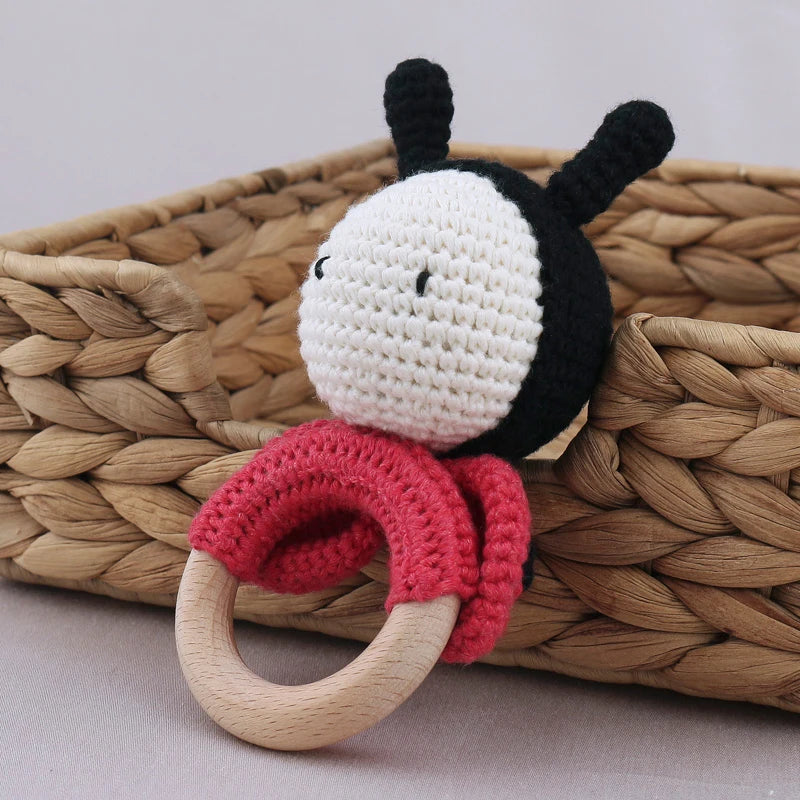 1Pc Wooden Crochet Bunny Rattle Toy Wood Ring Baby Teether Rodent Baby Gym Mobile Rattles Custom Name Educational Toys